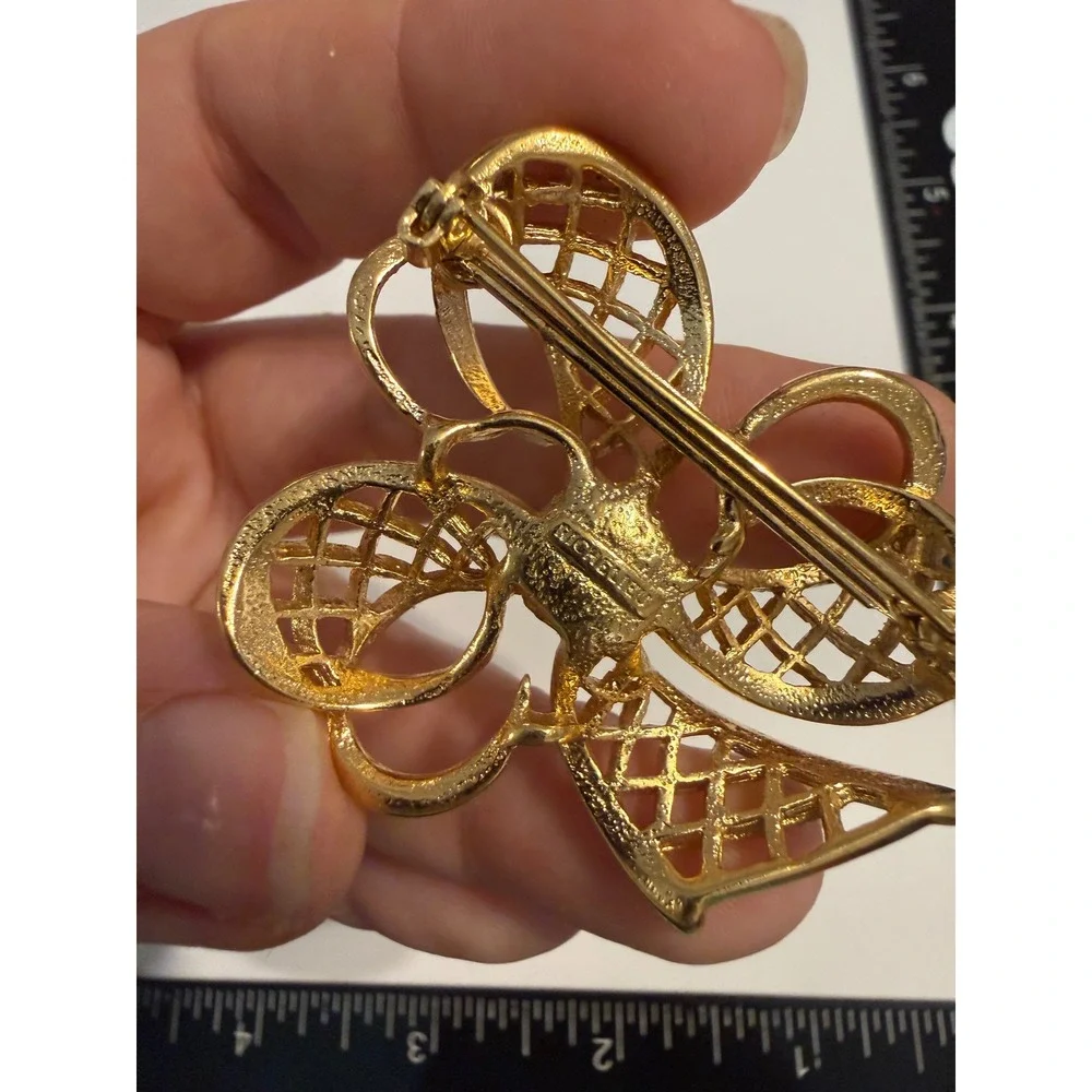 Vintage‎ Richelieu Gold Tone Faux Pearl Lattice Flower Brooch Pin 2 Inch